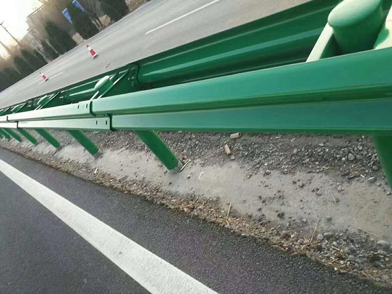 西藏分隔帶護欄板