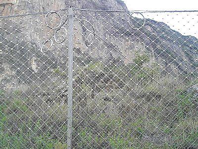 西藏柔性邊坡防護系統